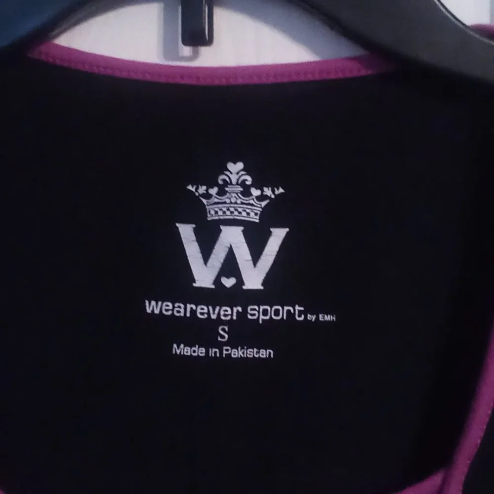 Yoga Top 🔥 FIRE SALE🔥 - Picture 3 of 3